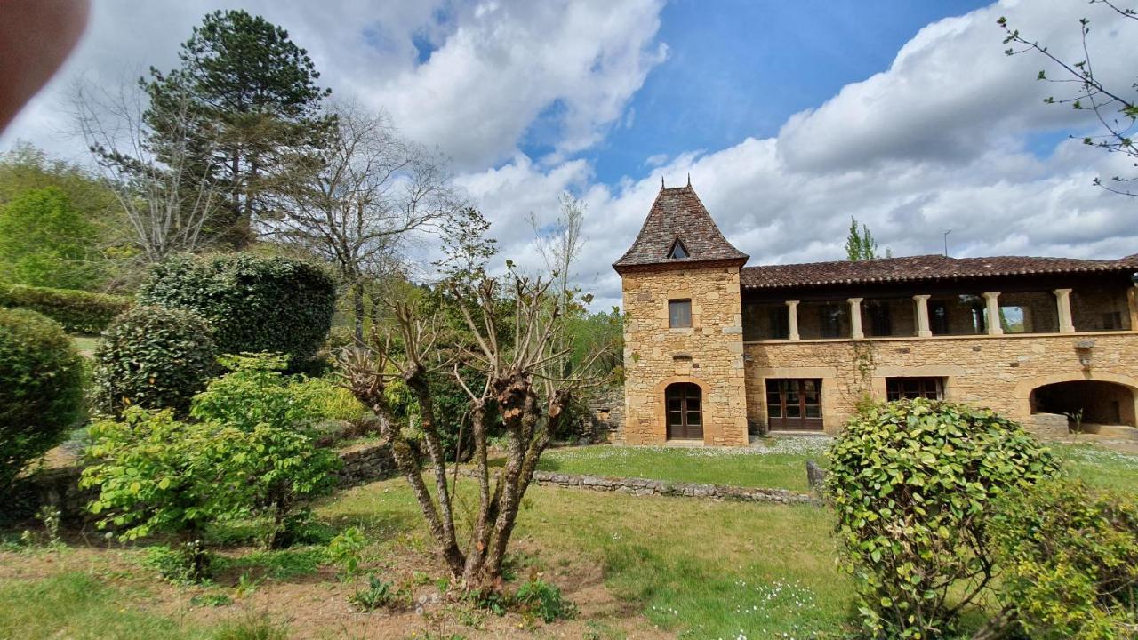 Hotel Domaine Du Cardou Puy-lʼÉvêque Esterno foto