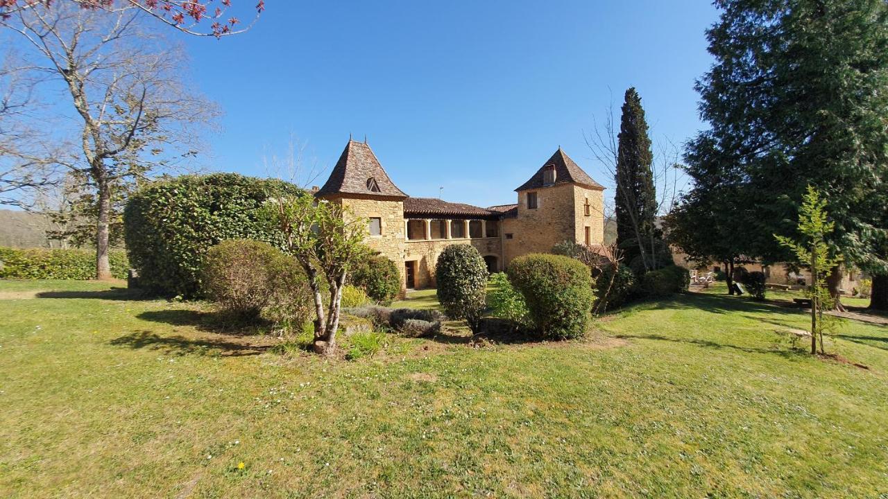 Hotel Domaine Du Cardou Puy-lʼÉvêque Esterno foto
