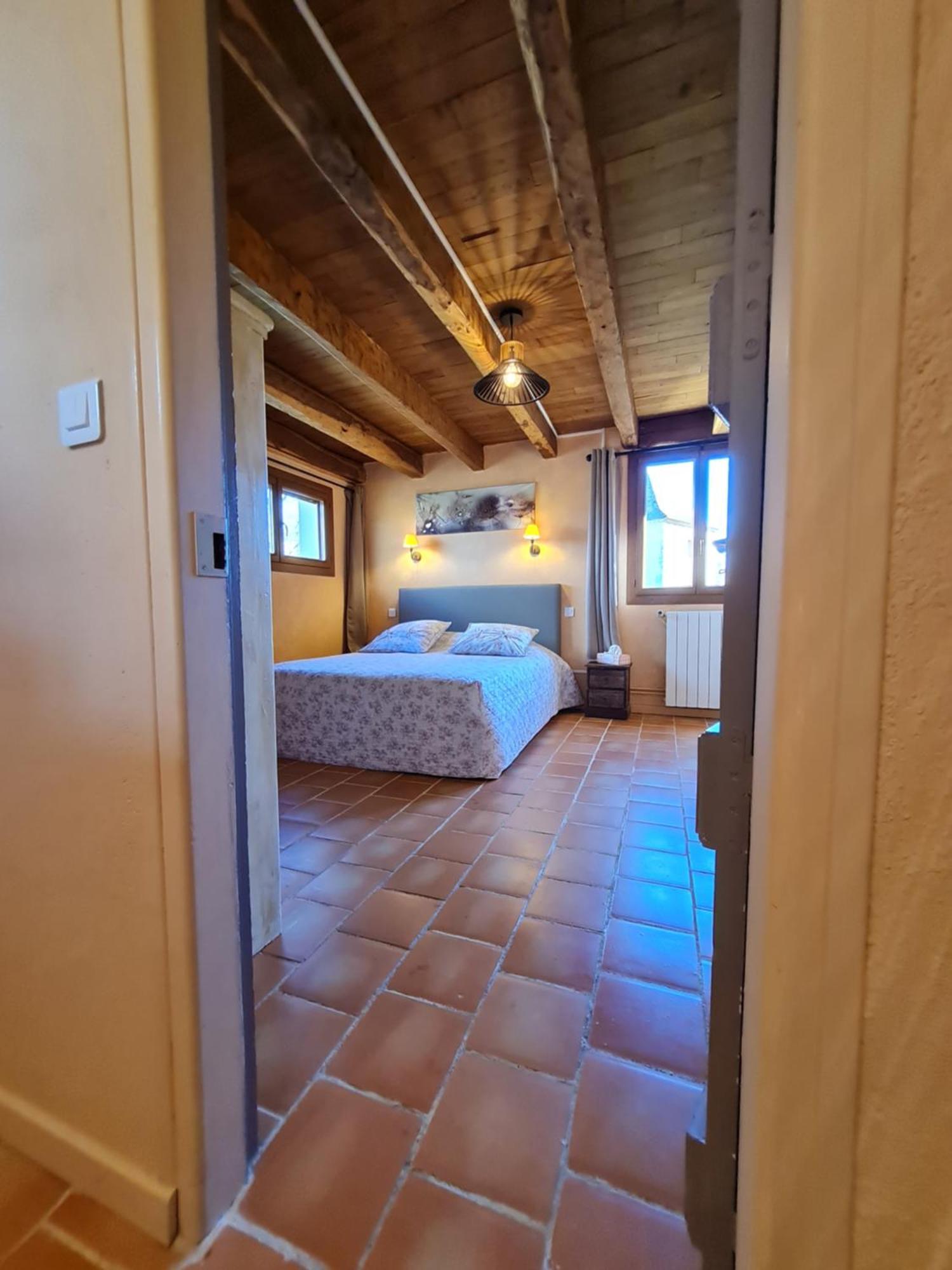 Hotel Domaine Du Cardou Puy-lʼÉvêque Esterno foto