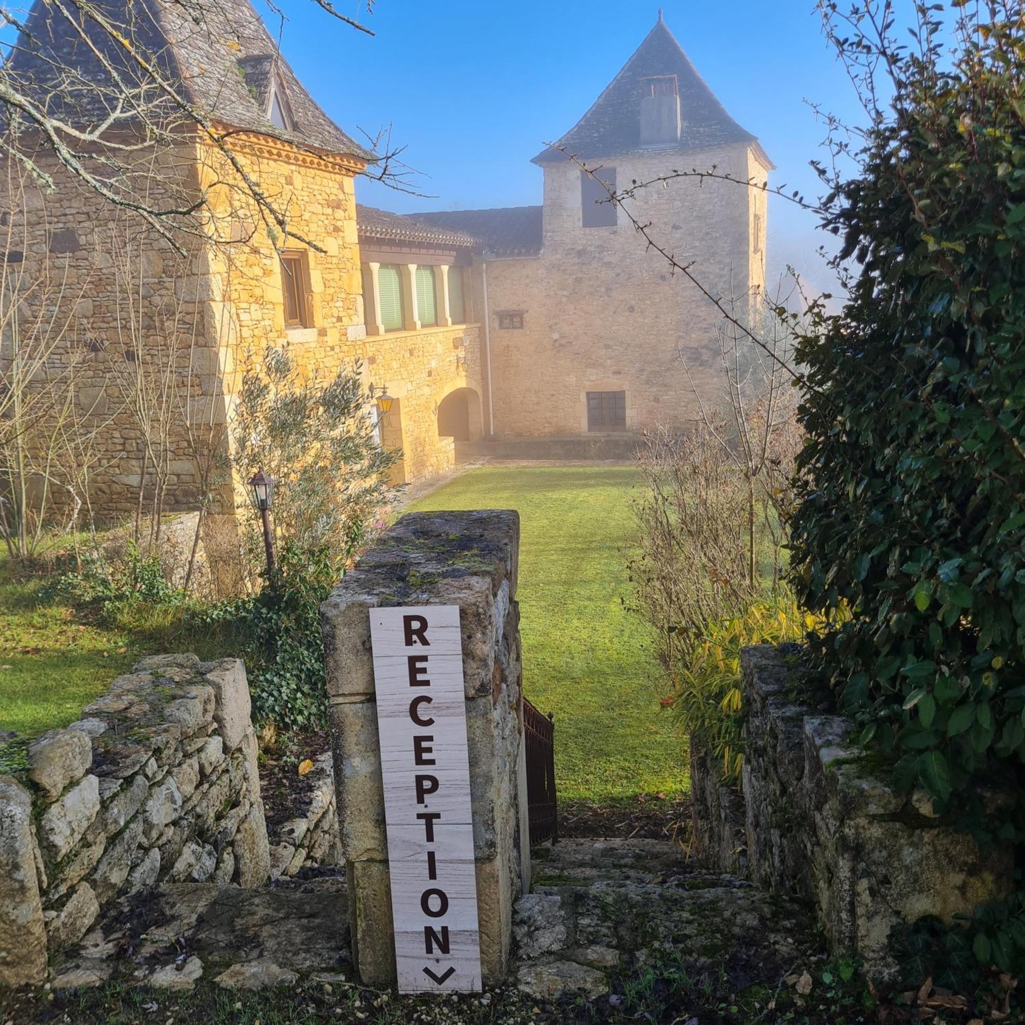 Hotel Domaine Du Cardou Puy-lʼÉvêque Esterno foto